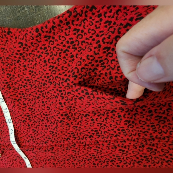 JM COLLECTION RED & BLACK LEOPARD JACKET - Picture 6 of 8